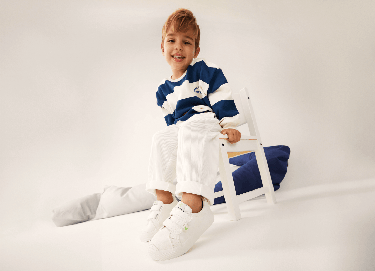 OCA Low Off-White Canvas Sneaker Kids